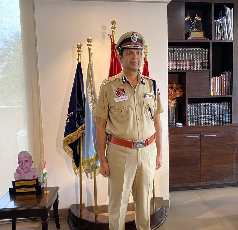 कोरोना के कारण अपनी जान गंवा चुके पंजाब पुलिस के(ACP)  कोहली के बेटे  को नौकरी देगी पंजाब सरकार